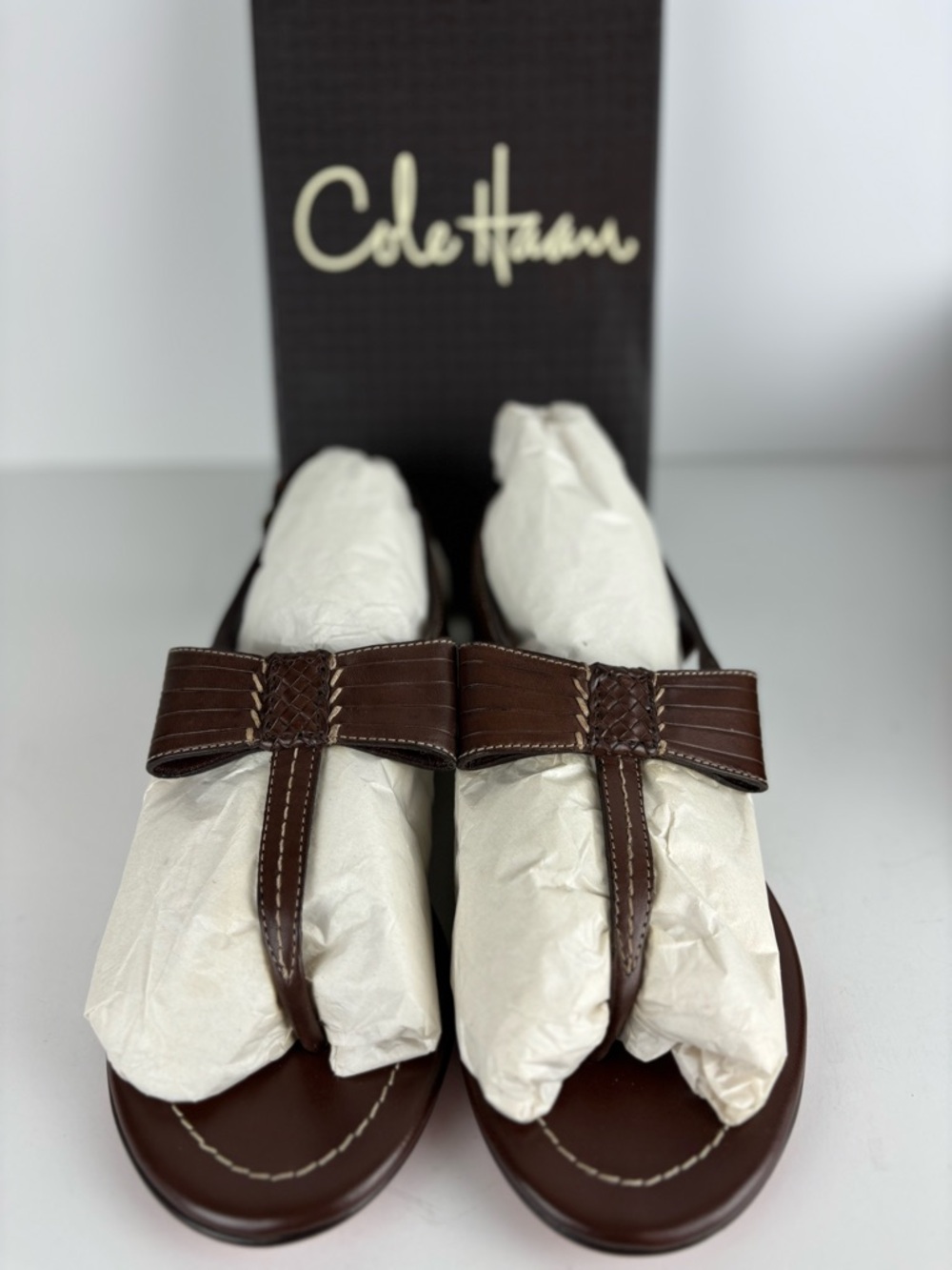 Cole Hasn AIR Huarache T-strap brown sandle-woman’s 7.5-NIB - Picture 2 of 11